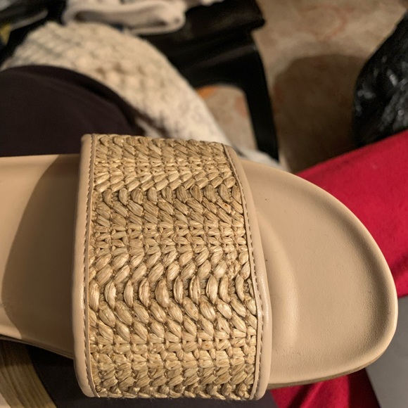 Sandals - Picture 2 of 8